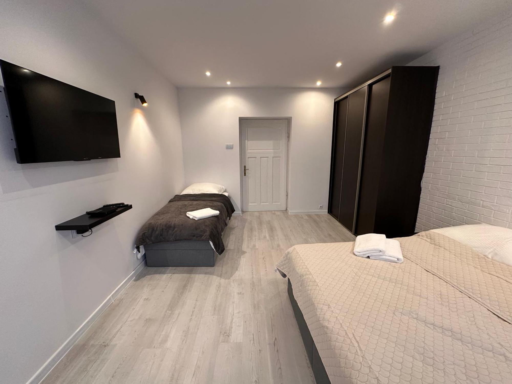 Apartamenty Ktw Central Station Katoviçe Dış mekan fotoğraf