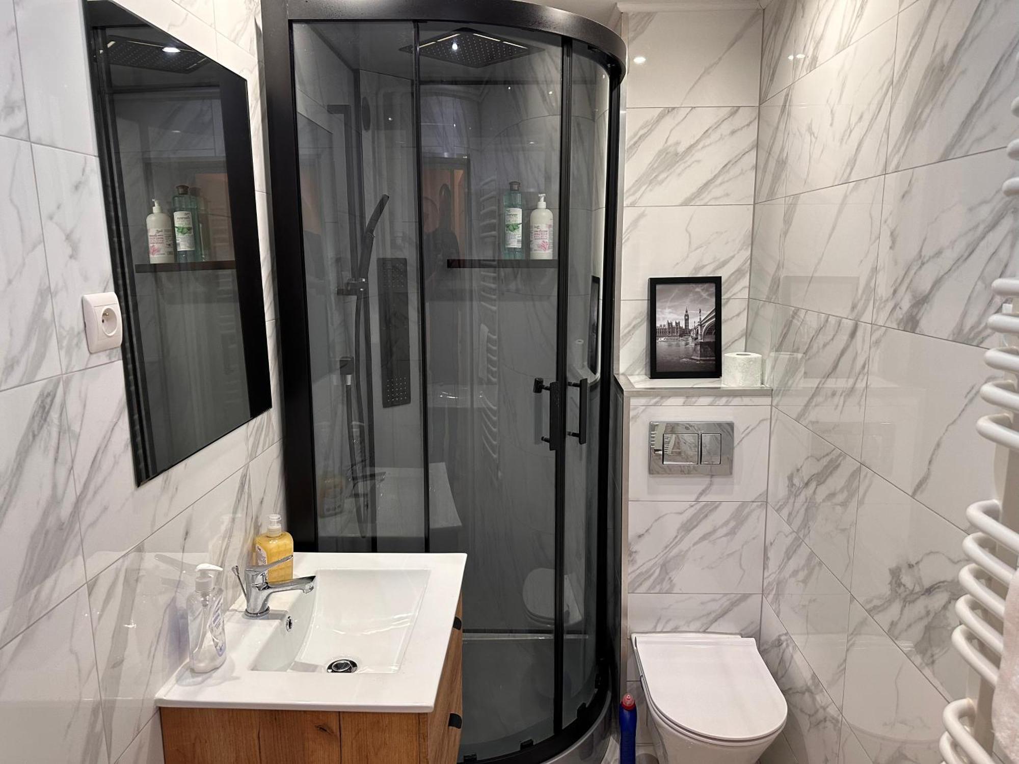 Apartamenty Ktw Central Station Katoviçe Dış mekan fotoğraf